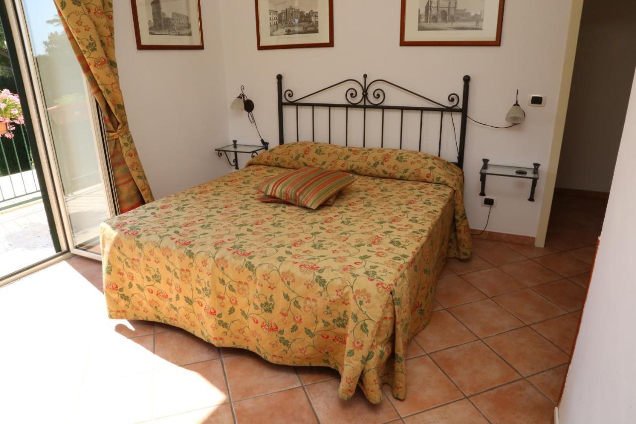 Tenuta Di Pietra Porzia Monte Porzio Catone Εξωτερικό φωτογραφία
